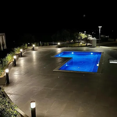 Кемпинг Ayana Mobile 3*