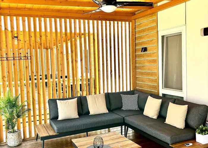 Camping Ayana Mobile 3*