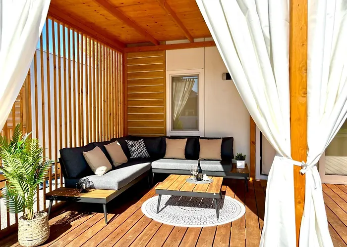 Camping Ayana Mobile 3*