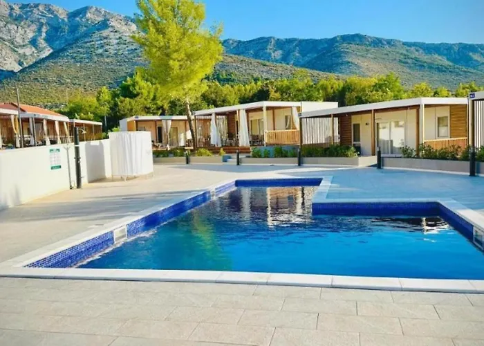 Camping Ayana Mobile 3*